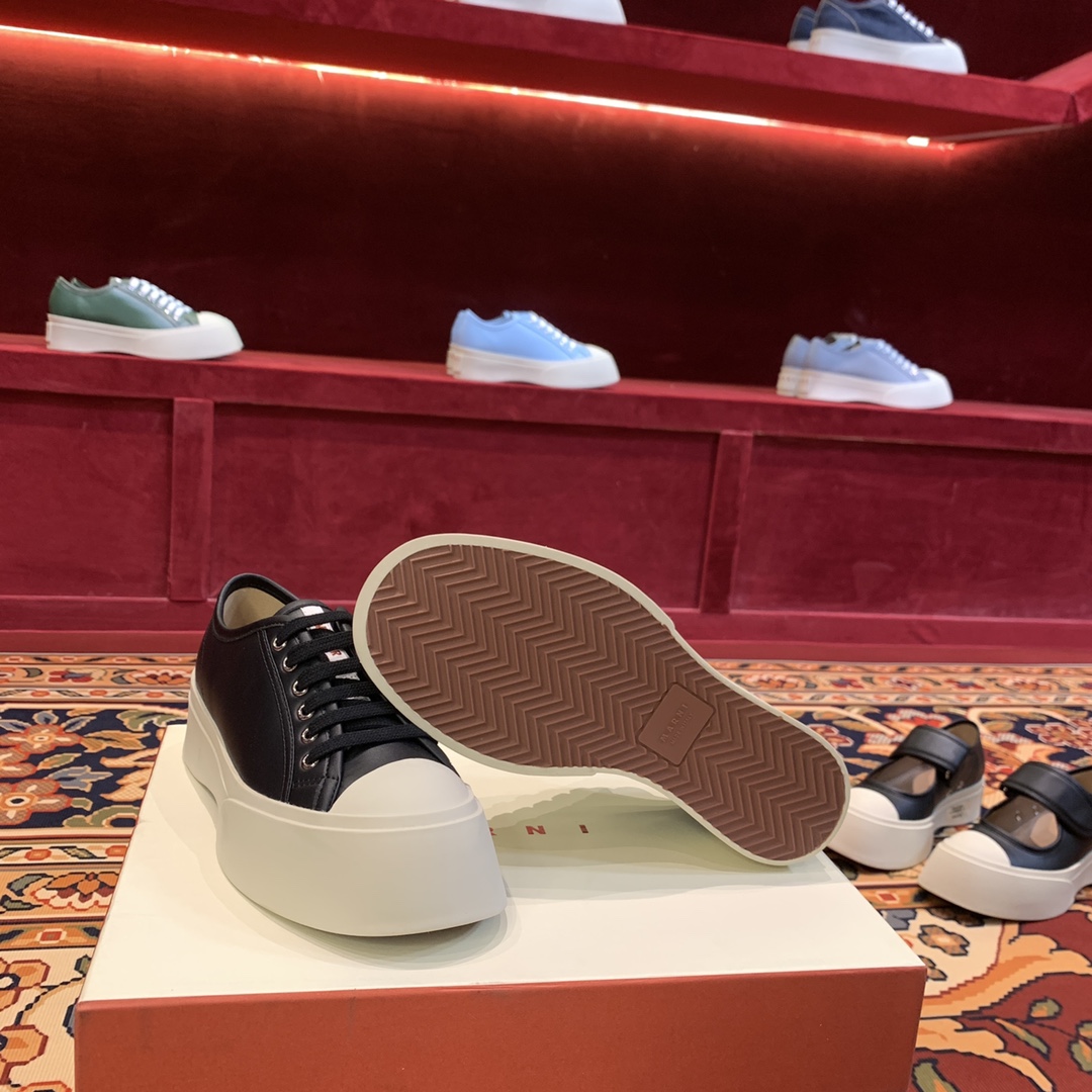 Women's high heels